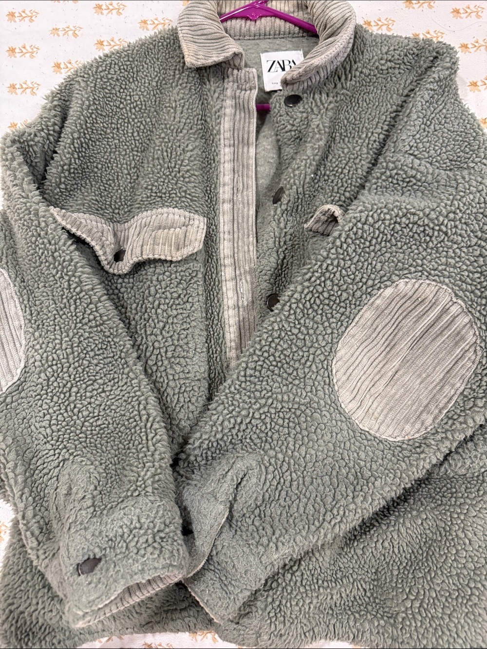 Zara Olive-Gray Sherpa Puffer Jacket with Corduroy Accents